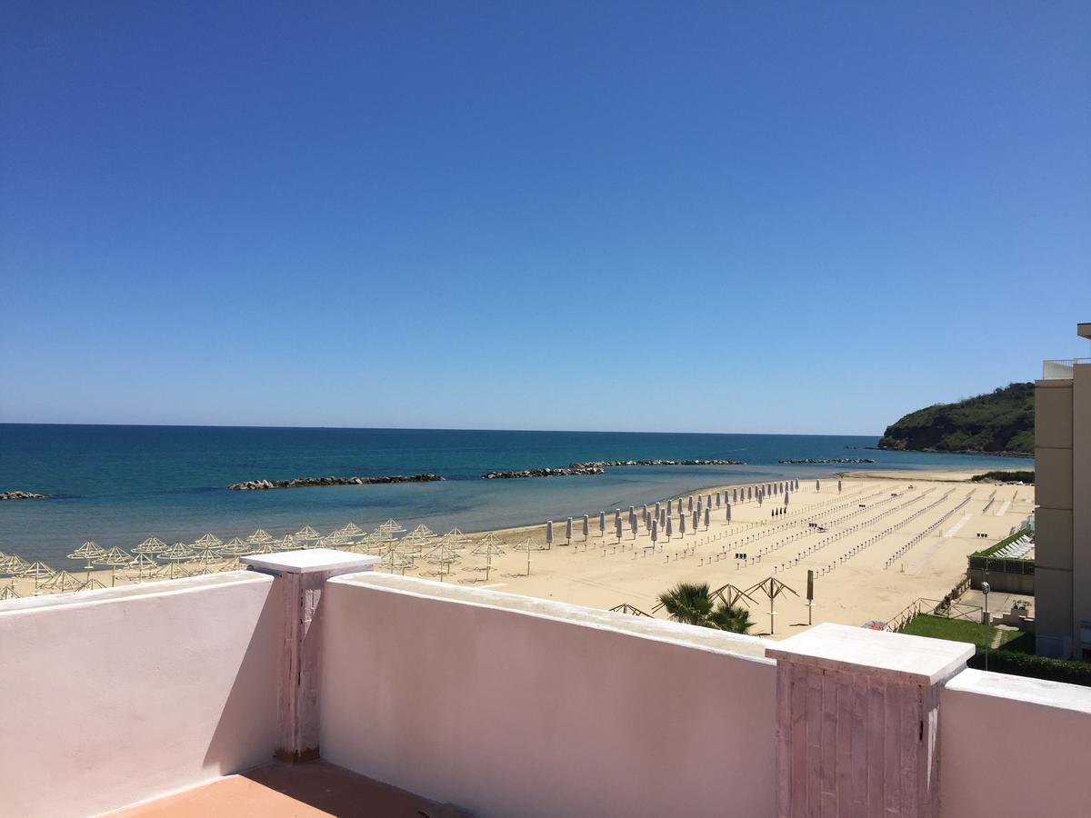Hotel Valente Ortona Bagian luar foto