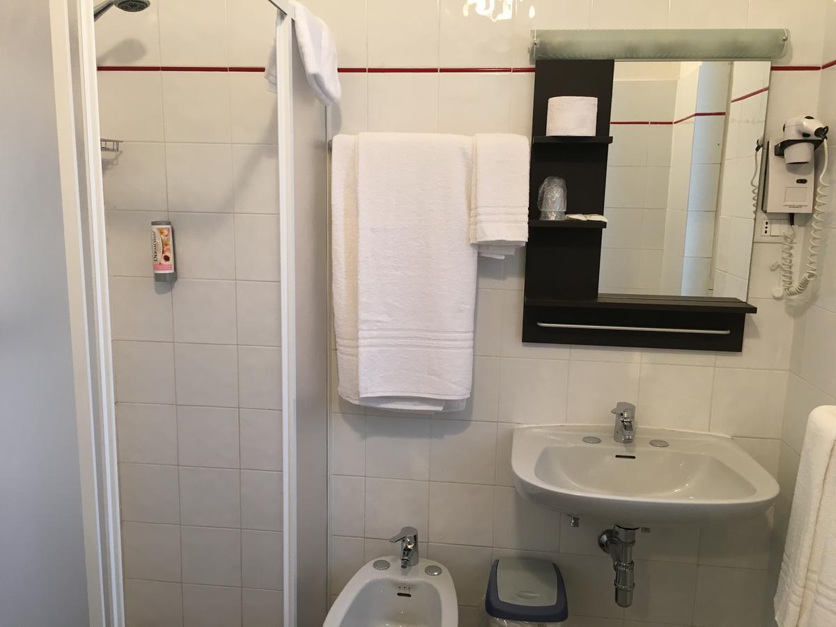 Hotel Valente Ortona Bagian luar foto