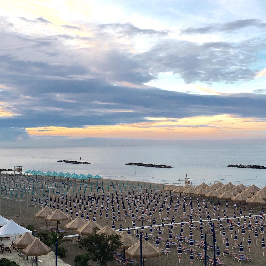 Hotel Valente Ortona Bagian luar foto