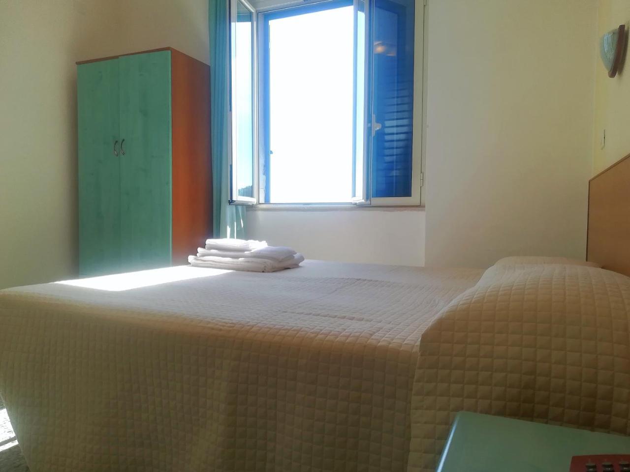 Hotel Valente Ortona Bagian luar foto