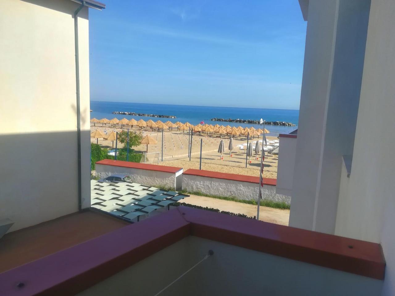 Hotel Valente Ortona Bagian luar foto