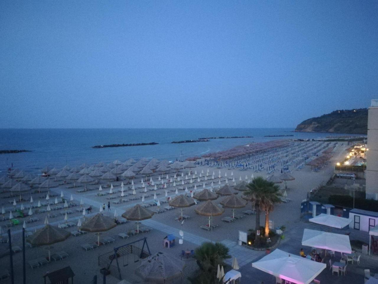 Hotel Valente Ortona Bagian luar foto